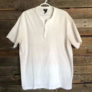 H&M Two Button T-Shirt